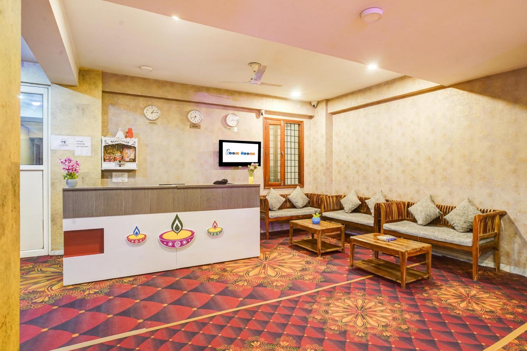 Hotel The York - Couple-Unfriendly Hotel Noida Exterior foto